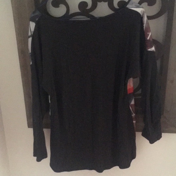 Top - Picture 3 of 3